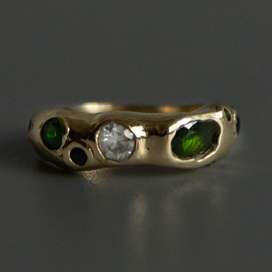 JADE MESA